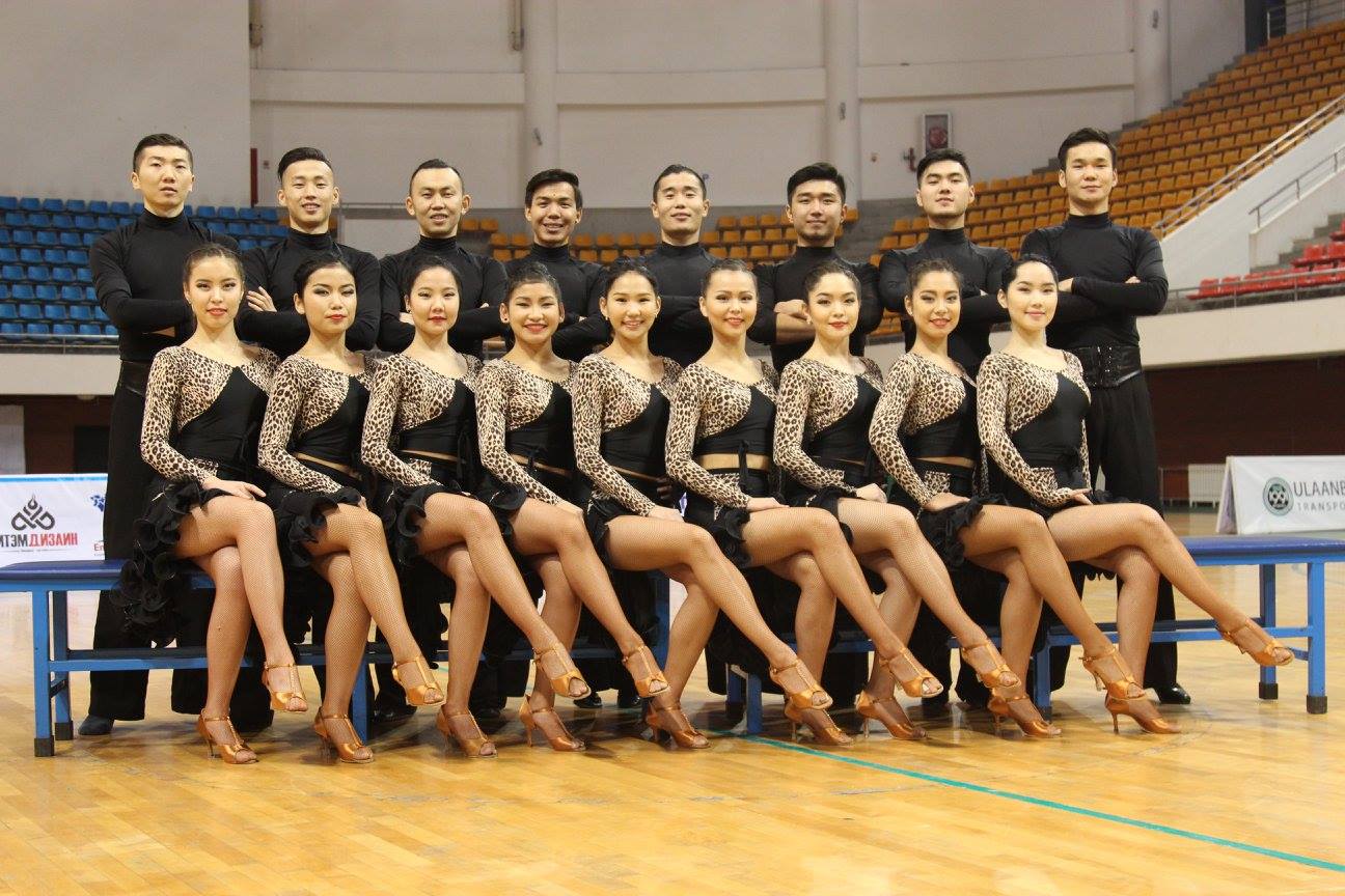 “Moon dance” хамтлаг латин бүжгийн дэлхийн аварга шалгаруулах тэмцээнд оролцоно